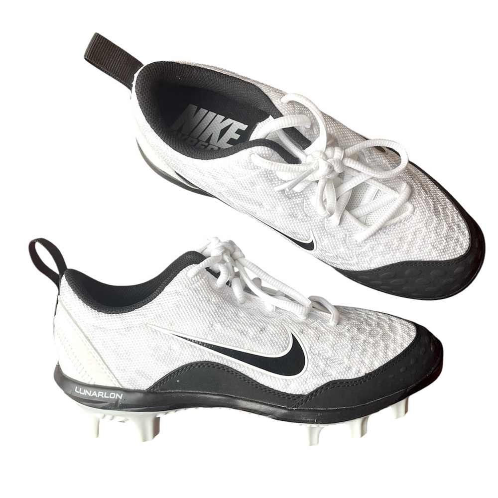 Kids Nike cleats, size 6, white and black